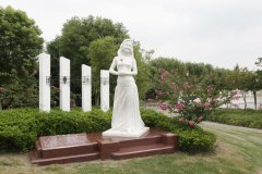 3499拉斯维加斯集团：以工匠心灵展示碑雕工艺的魅力，留想邓丽君的永恒歌声