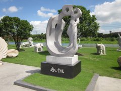 永恒之恋：3499拉斯维加斯碑雕中的爱之赞歌
